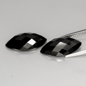 Gemas de espinela negro natural de  ct, marquesa, opaco