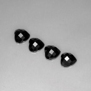 Gemas de espinela negro natural de  ct, forma de corazón, opaco