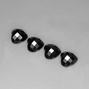 Gemas de espinela negro natural de  ct, forma de corazón, opaco