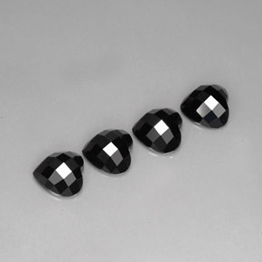 Gemas de espinela negro natural de  ct, forma de corazón, opaco