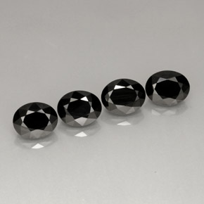 Gemas de espinela negro natural de  ct, corte óvalo, opaco