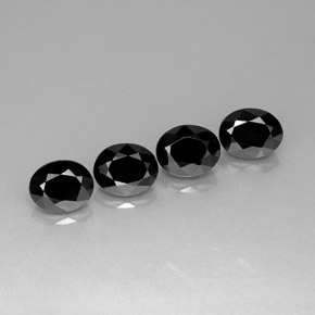 Gemas de espinela negro natural de  ct, corte óvalo, opaco
