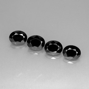 Gemas de espinela negro natural de  ct, corte óvalo, opaco