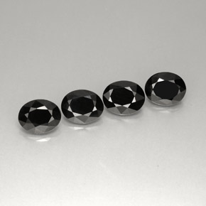 Gemas de espinela negro natural de  ct, corte óvalo, opaco