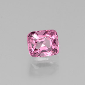 Espinela  natural de 0,68 ct, corte cojín, VS