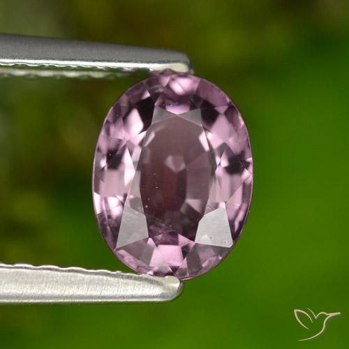 Espinela Púrpura medio natural de 0.93 ct, Ovalada, VS