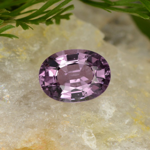 Espinela púrpura natural de 0,97 ct, corte óvalo, VVS-VS