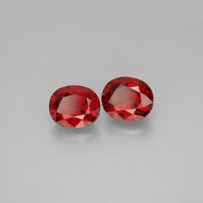 Gemas de espinela rojo natural de  ct, corte óvalo, VS
