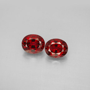 Gemas de espinela rojo natural de  ct, corte óvalo, VS