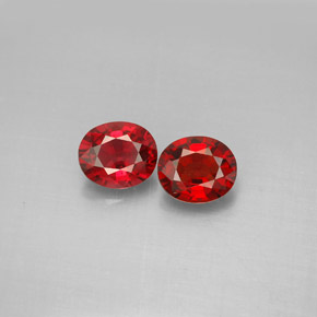 Gemas de espinela rojo natural de  ct, corte óvalo, VS