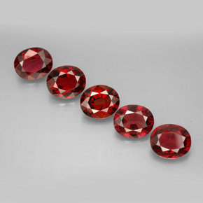 Gemas de espinela rojo natural de  ct, corte óvalo, VS
