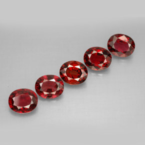 Gemas de espinela rojo natural de  ct, corte óvalo, VS