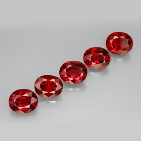 Gemas de espinela rojo natural de  ct, corte óvalo, VS