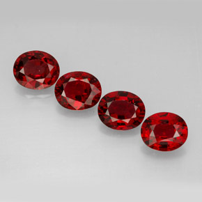 Gemas de espinela rojo natural de  ct, corte óvalo, VS