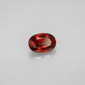Espinela rojo natural de 0,75 ct, corte óvalo, VS