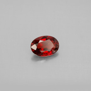 Espinela  natural de 0,67 ct, corte óvalo, SI