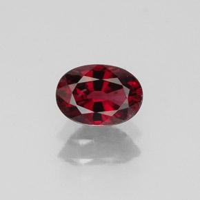 Espinela rojo natural de 0,80 ct, corte óvalo, VS