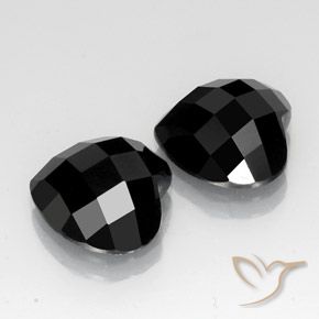 Gemas de Espinela Negro natural de 13.46 ct, Corazón, Opaco