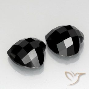Gemas de Espinela Negro natural de 13.02 ct, Corazón, Opaco