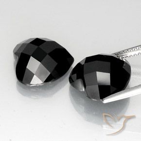 Gemas de Espinela Negro natural de 13.02 ct, Corazón, Opaco