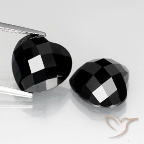 13.12ctw Natural Negro Espinela, Corazón, Opaco