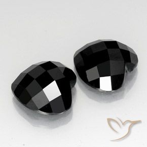 Gemas de Espinela Negro natural de 13.12 ct, Corazón, Opaco