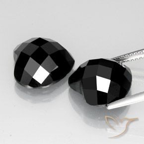 Gemas de Espinela Negro natural de 13.12 ct, Corazón, Opaco