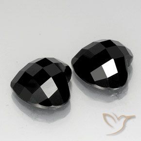 Gemas de Espinela Negro natural de 13.94 ct, Corazón, Opaco