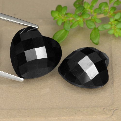 13.93ctw Natural Negro Espinela, Corazón, Opaco