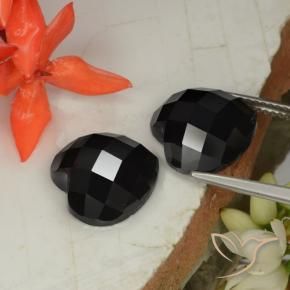 Gemas de Espinela Negro natural de 14.66 ct, Corazón, Opaco