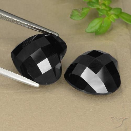 Gemas de Espinela Negro natural de 13.93 ct, Corazón, Opaco