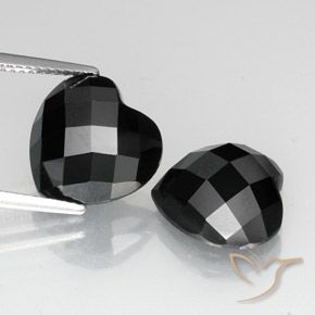 13.56ctw Natural Negro Espinela, Corazón, Opaco