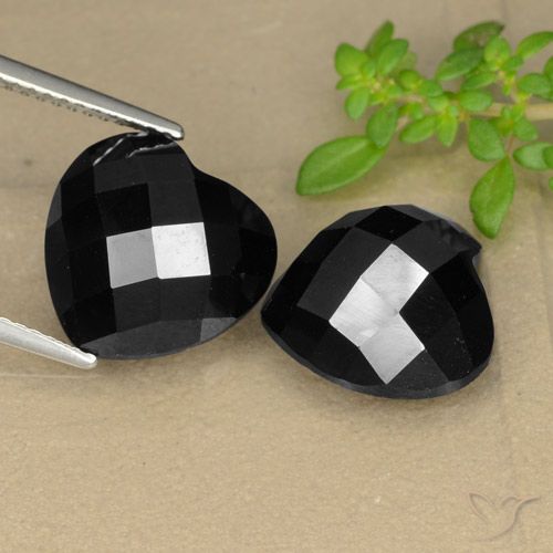 14.59ctw Natural Negro Espinela, Corazón, Opaco