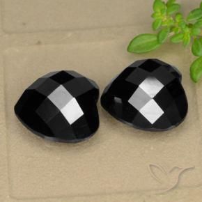 Gemas de Espinela Negro natural de 14.22 ct, Corazón, Opaco
