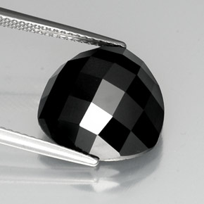 Espinela negro natural de 10,85 ct, trillón, opaco