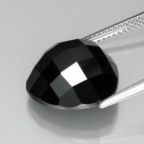 Espinela negro natural de 10,85 ct, trillón, opaco