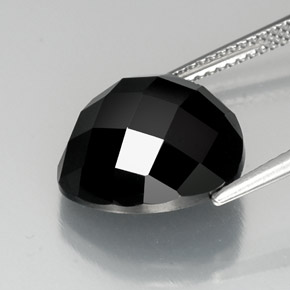 Espinela negro natural de 11,40 ct, trillón, opaco