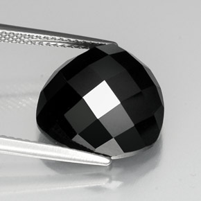 Espinela negro natural de 11,37 ct, trillón, opaco