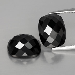 Gemas de espinela negro natural de  ct, corte cojín, opaco