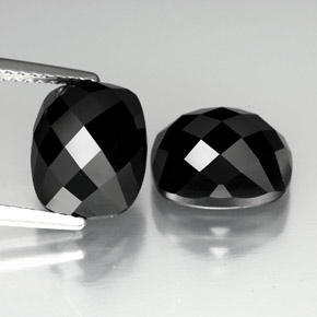 Gemas de espinela negro natural de  ct, corte cojín, opaco