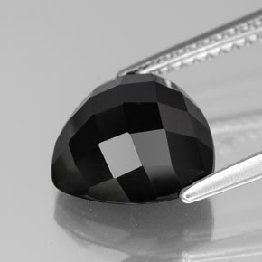 Espinela negro natural de 4,21 ct, trillón, opaco