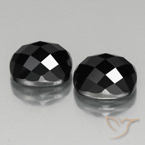 Gemas de Espinela Negro natural de 14.57 ct, Forma Cojín, Opaco
