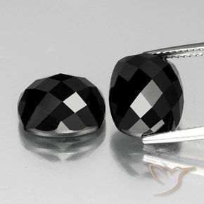 15.01ctw Natural Negro Espinela, Forma Cojín, Opaco