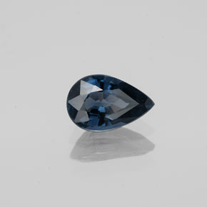 Espinela azul natural de 0,95 ct, en forma de pera, SI