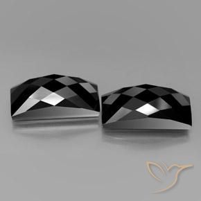 Gemas de Espinela Negro natural de 24.87 ct, Corte Baguette, Opaco