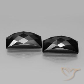 Gemas de Espinela Negro natural de 25.13 ct, Corte Baguette, Opaco