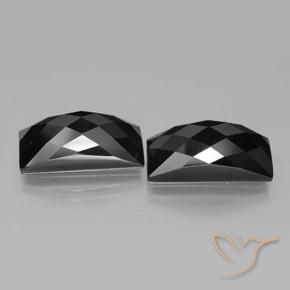 Gemas de Espinela Negro natural de 25.28 ct, Corte Baguette, Opaco