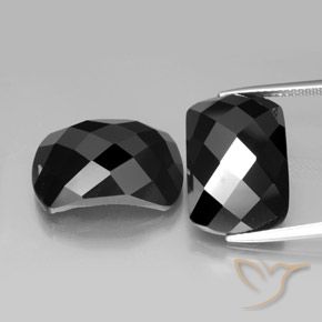 27.19ctw Natural Negro Espinela, Elegante, Opaco, Photo A