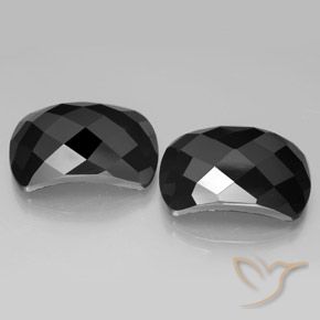 Gemas de Espinela Negro natural de 21.45 ct, Elegante, Opaco