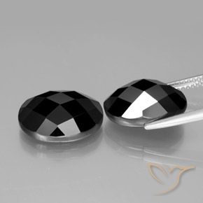 Gemas de Espinela Negro natural de 15.75 ct, Ovalada, Opaco